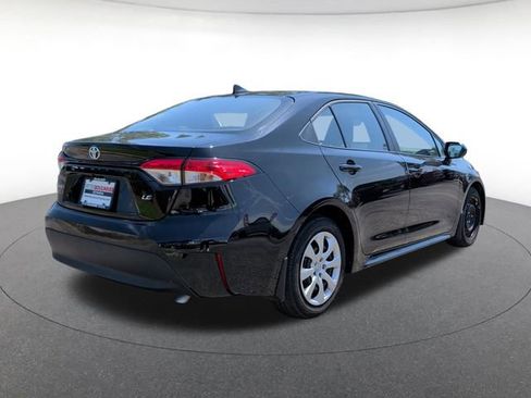 Used 2025 Toyota Corolla LE FWD image 6