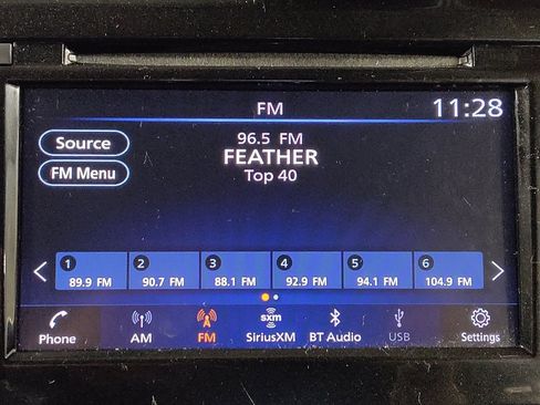 Used 2020 Nissan Rogue Sport S image 25