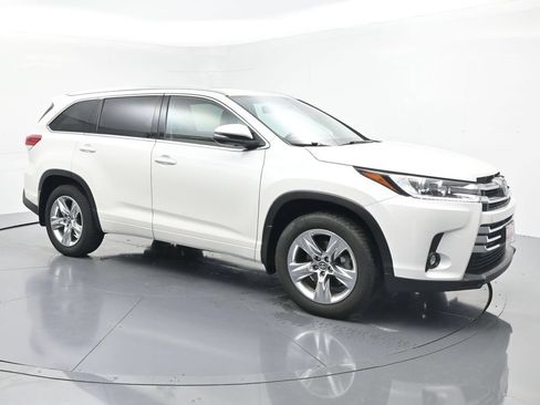 Used 2019 Toyota Highlander Limited AWD/4WD image 7