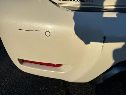 Used 2019 Nissan Armada SL w/ Premium Package image 32