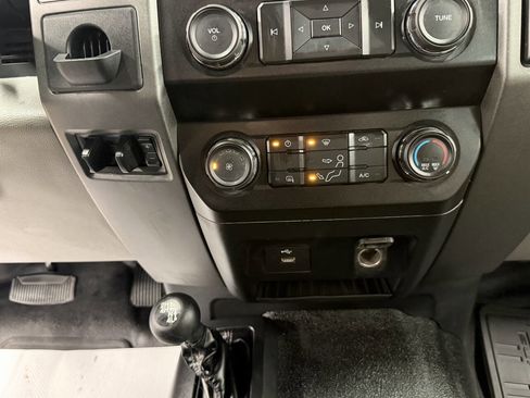 Used 2019 Ford F450 XL w/ Power Equipment Group image 43