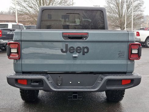 New 2026 Jeep Gladiator Sport image 5