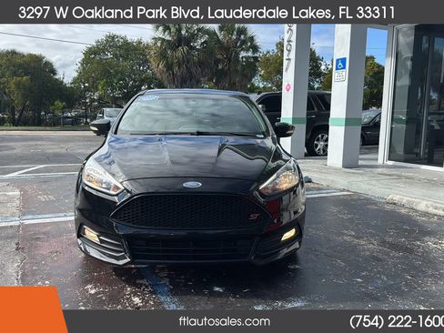 Used 2018 Ford Focus ST image 5