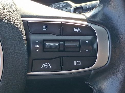Used 2024 Kia Sportage EX FWD image 17