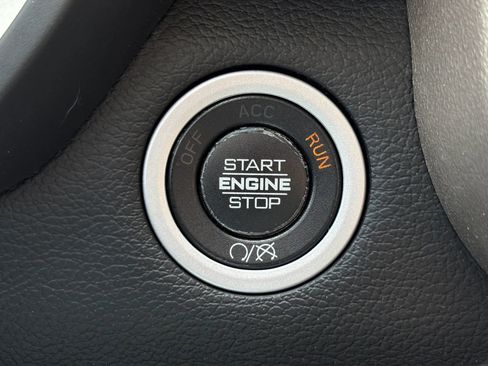 Used 2020 RAM 2500 Laramie AWD/4WD image 43