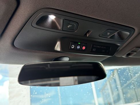 Used 2022 Chevrolet Camaro LS RWD image 26