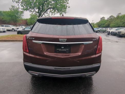 Used 2022 Cadillac XT5 Premium Luxury w/ Technology Package FWD image 4