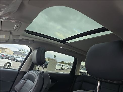 New 2026 Lincoln Nautilus Reserve image 16