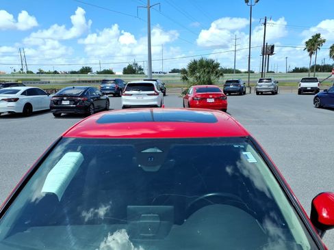 Used 2023 Honda Civic Touring image 9
