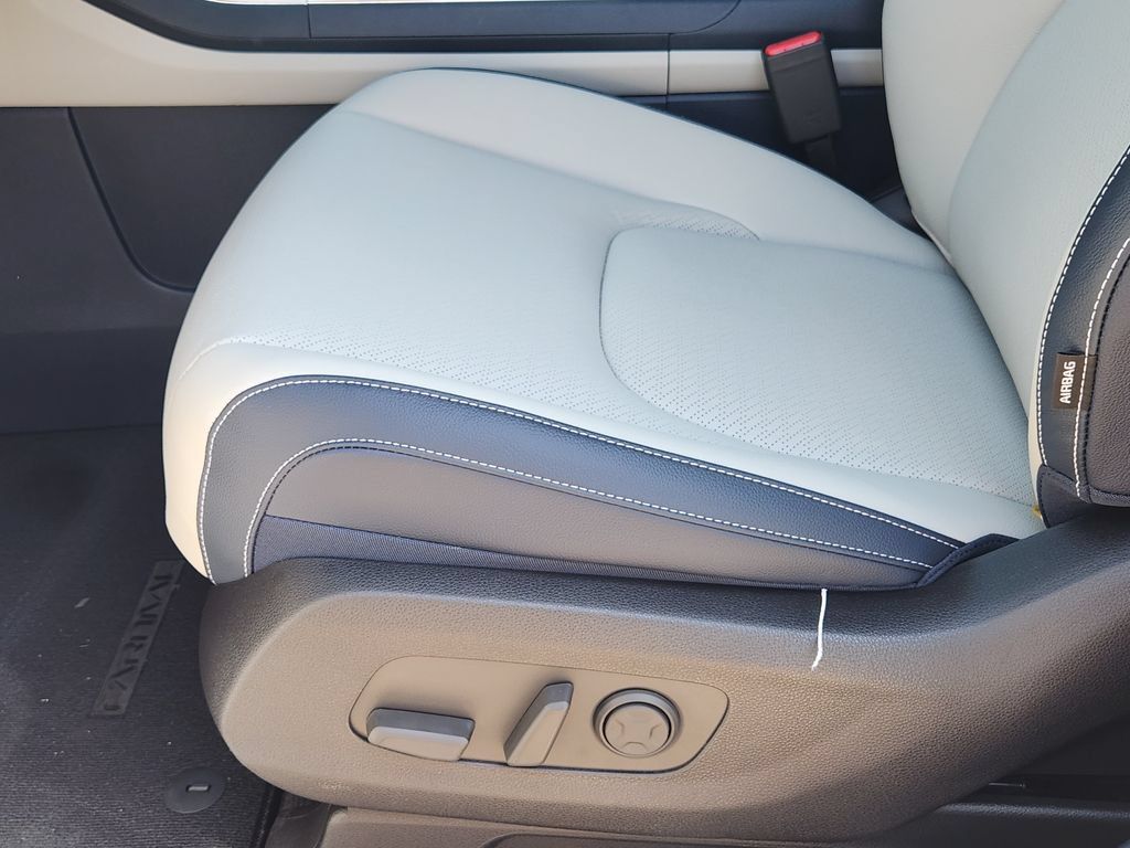 New 2027 Kia Carnival SX Prestige FWD image 16
