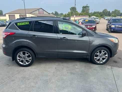 Used 2015 Ford Escape SE w/ Leather Comfort Package AWD/4WD image 4