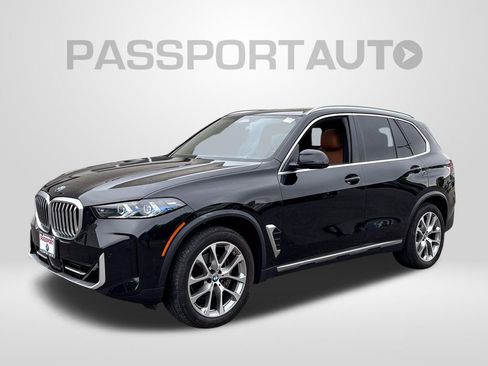 Used 2024 BMW X5 xDrive40i w/ Premium Package AWD/4WD image 1
