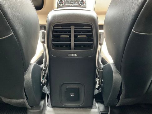 Used 2020 Ford Escape Titanium w/ Titanium Premium Package 2.0 image 27