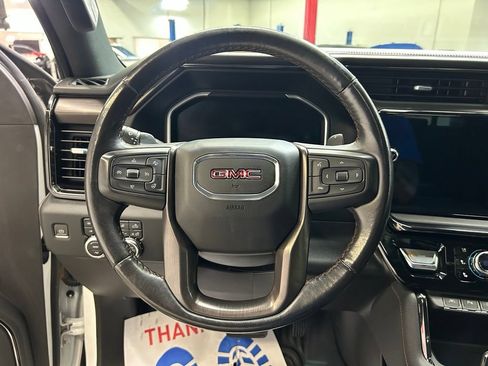 Used 2023 GMC Sierra 1500 AT4 w/ AT4 Premium Package AWD/4WD image 19