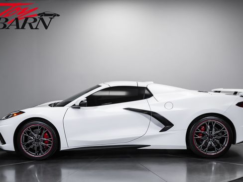 Used 2025 Chevrolet Corvette Stingray Preferred Conv w/ Z51 Performance Package RWD image 10