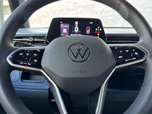 New 2025 Volkswagen ID. Buzz Pro S image 22