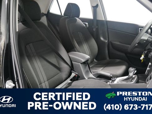 Used 2020 Hyundai Venue SEL image 15