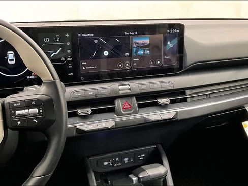Used 2025 Kia K4 GT-Line w/ GT-Line Premium Package FWD image 5