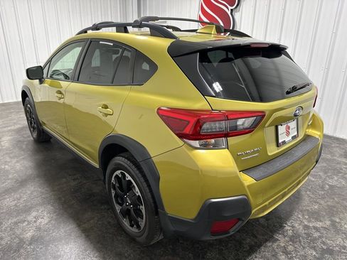 Used 2021 Subaru Crosstrek 2.0i Premium w/ Moonroof Package AWD/4WD image 8