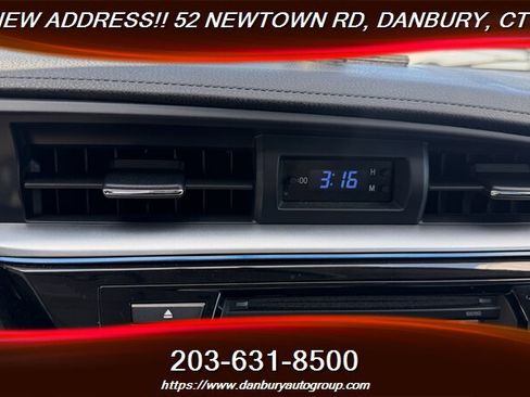 Used 2014 Toyota Corolla LE Premium w/ Driver Convenience Package FWD image 18