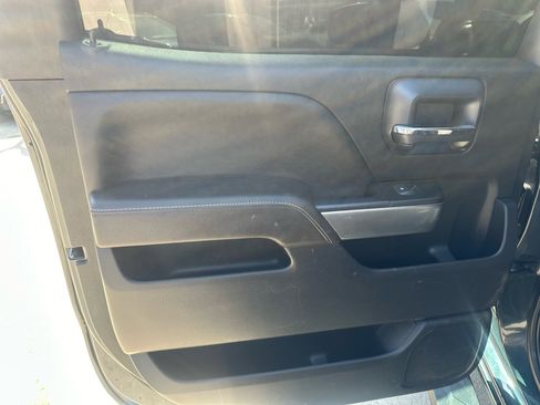 Used 2018 Chevrolet Silverado 1500 LT w/ LT Eassist Package image 14