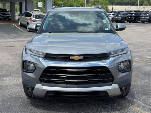 Used 2023 Chevrolet TrailBlazer LT w/ Convenience Package FWD image 11