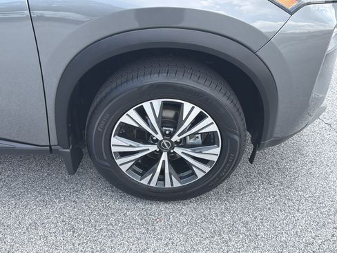 Used 2023 Nissan Rogue SV AWD/4WD image 14