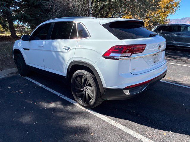 Used 2022 Volkswagen Atlas Cross Sport SE AWD/4WD image 3