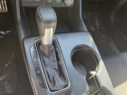 Used 2025 Honda Civic Sport image 19