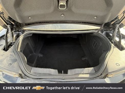 Used 2022 Chevrolet Camaro LT RWD image 33