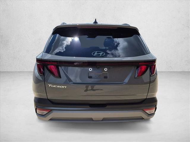 Used 2026 Hyundai Tucson SEL Plus FWD image 6