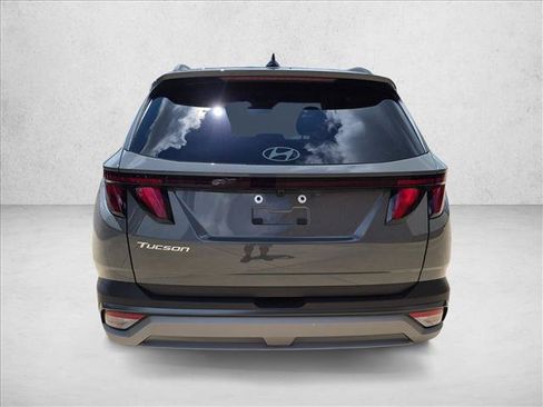Used 2026 Hyundai Tucson SEL FWD image 6