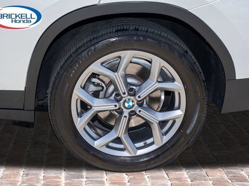Used 2025 BMW X4 xDrive30i AWD/4WD image 40