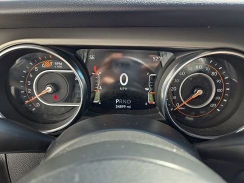 Used 2021 Jeep Wrangler Sport S image 25
