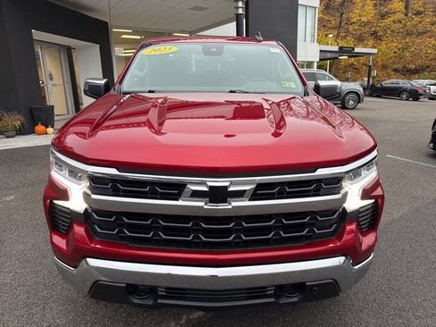 Used 2023 Chevrolet Silverado 1500 LT w/ Z71 Off-Road Package AWD/4WD image 8