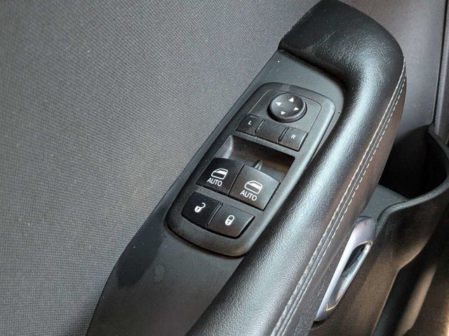 Used 2023 Dodge Challenger SXT RWD image 21