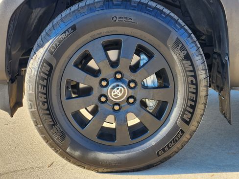 Used 2024 Toyota Land Cruiser image 14