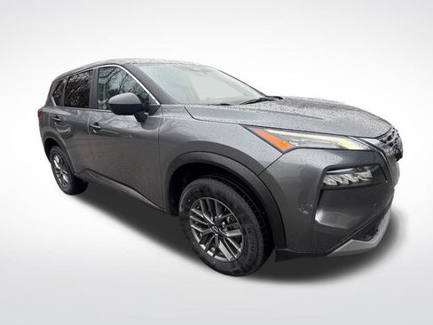 Used 2023 Nissan Rogue S image 10