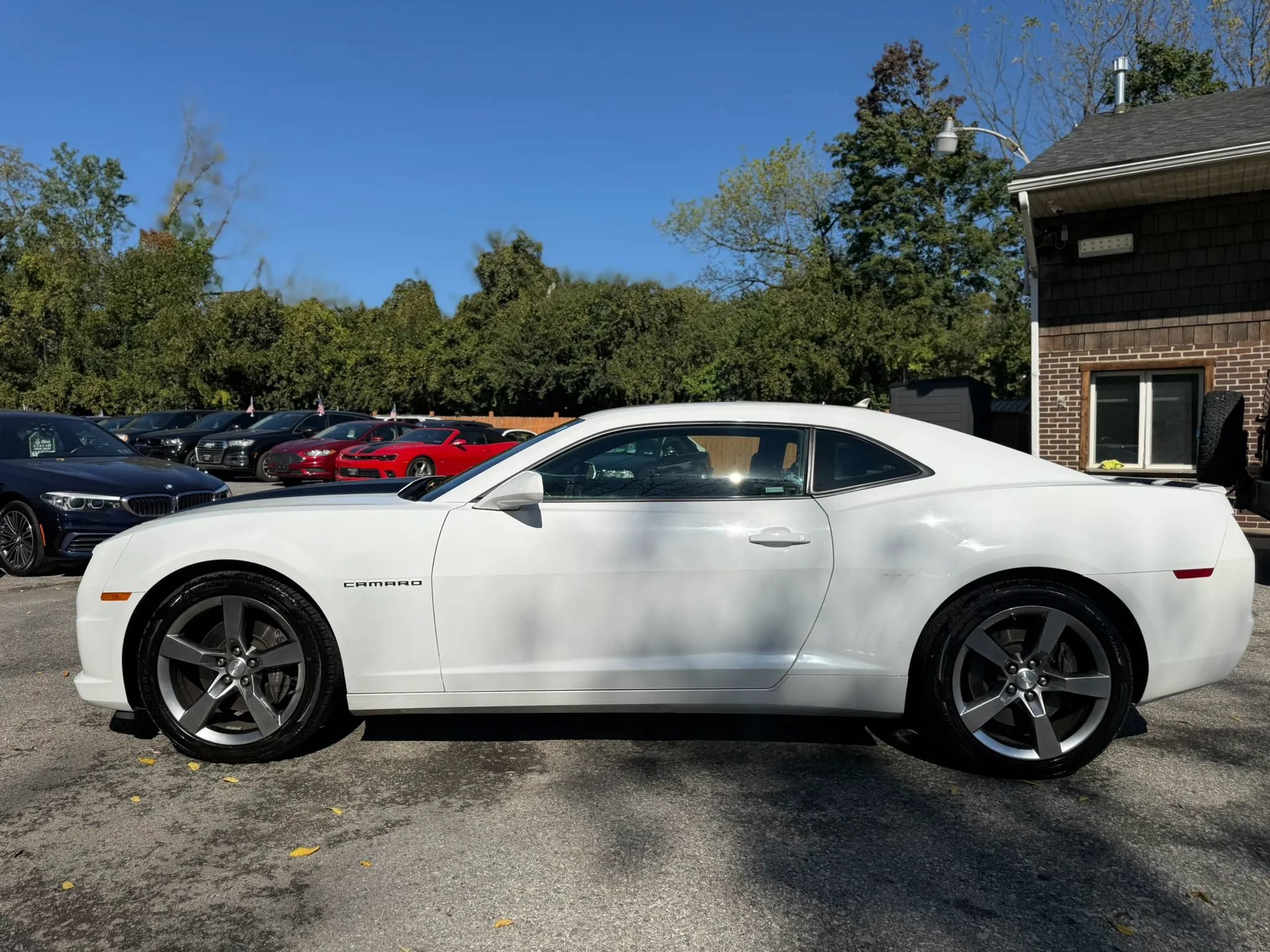 Used 2011 Chevrolet Camaro SS RWD image 3