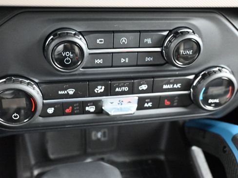 Used 2024 Ford Bronco Wildtrak AWD/4WD image 22