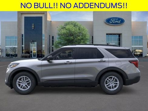 New 2026 Ford Explorer Active RWD image 3