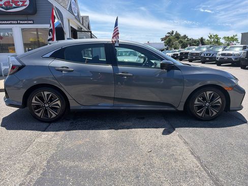 Used 2018 Honda Civic EX image 11
