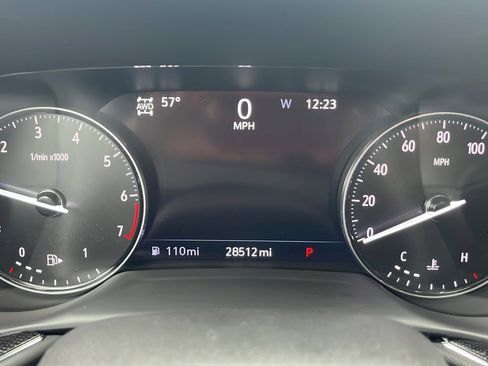Used 2023 Buick Envision Essence AWD/4WD image 12