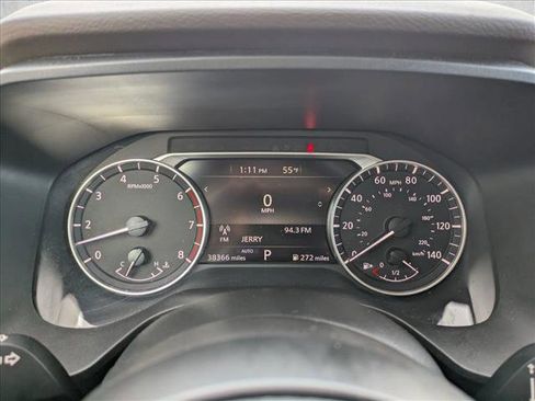 Used 2023 Nissan Rogue S image 11