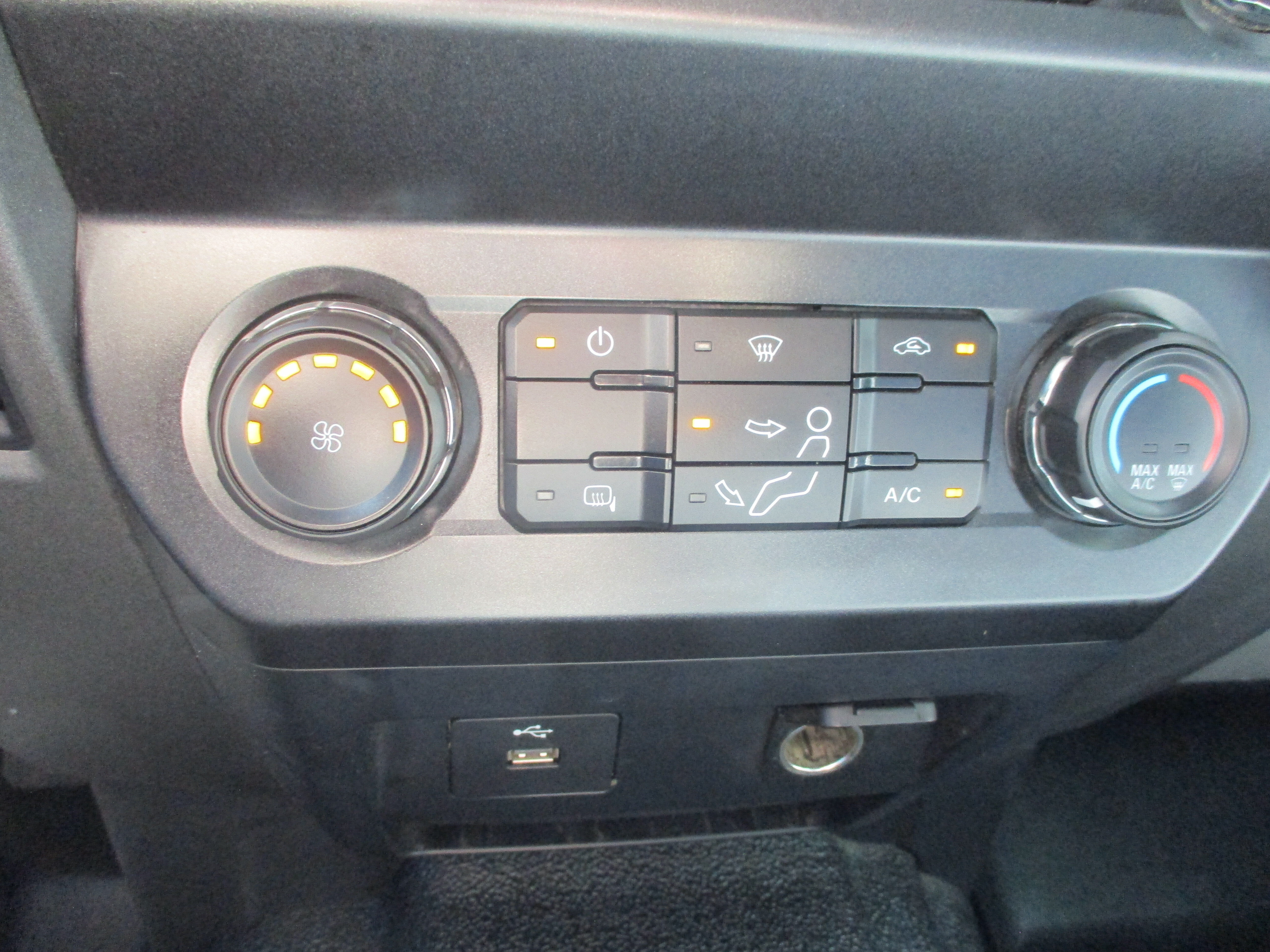 Used 2019 Ford F250 XL w/ XL Value Package AWD/4WD image 12