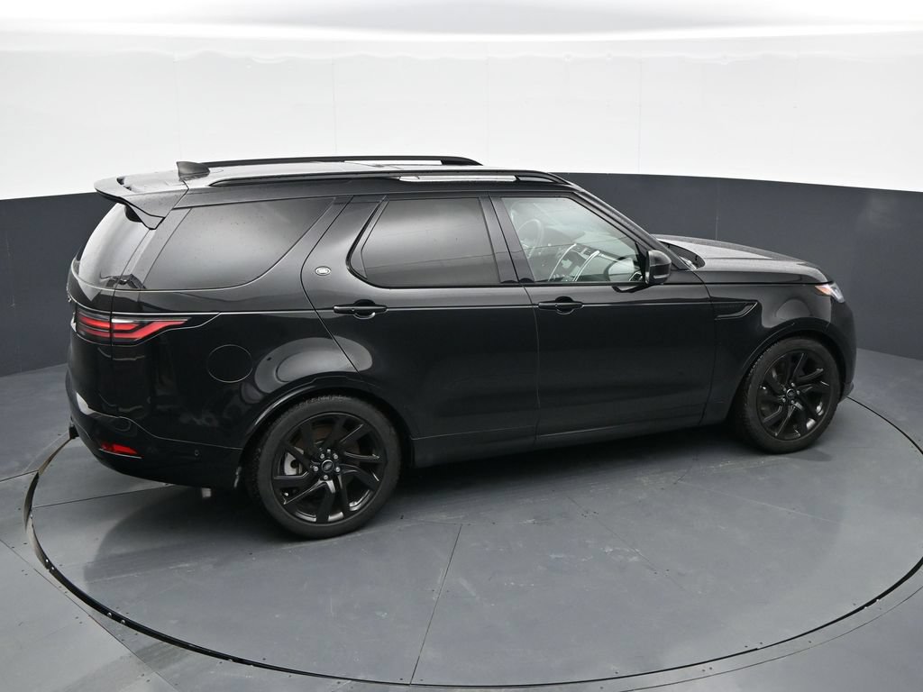 Used 2024 Land Rover Discovery Dynamic SE AWD/4WD image 29