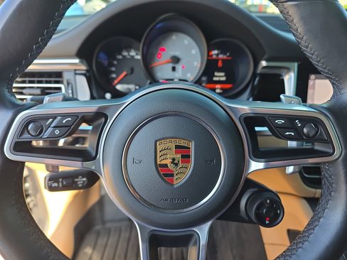 Used 2021 Porsche Macan S image 30