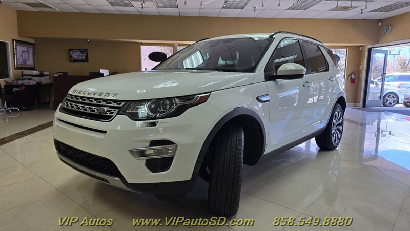 Used 2017 Land Rover Discovery Sport HSE Luxury AWD/4WD image 2