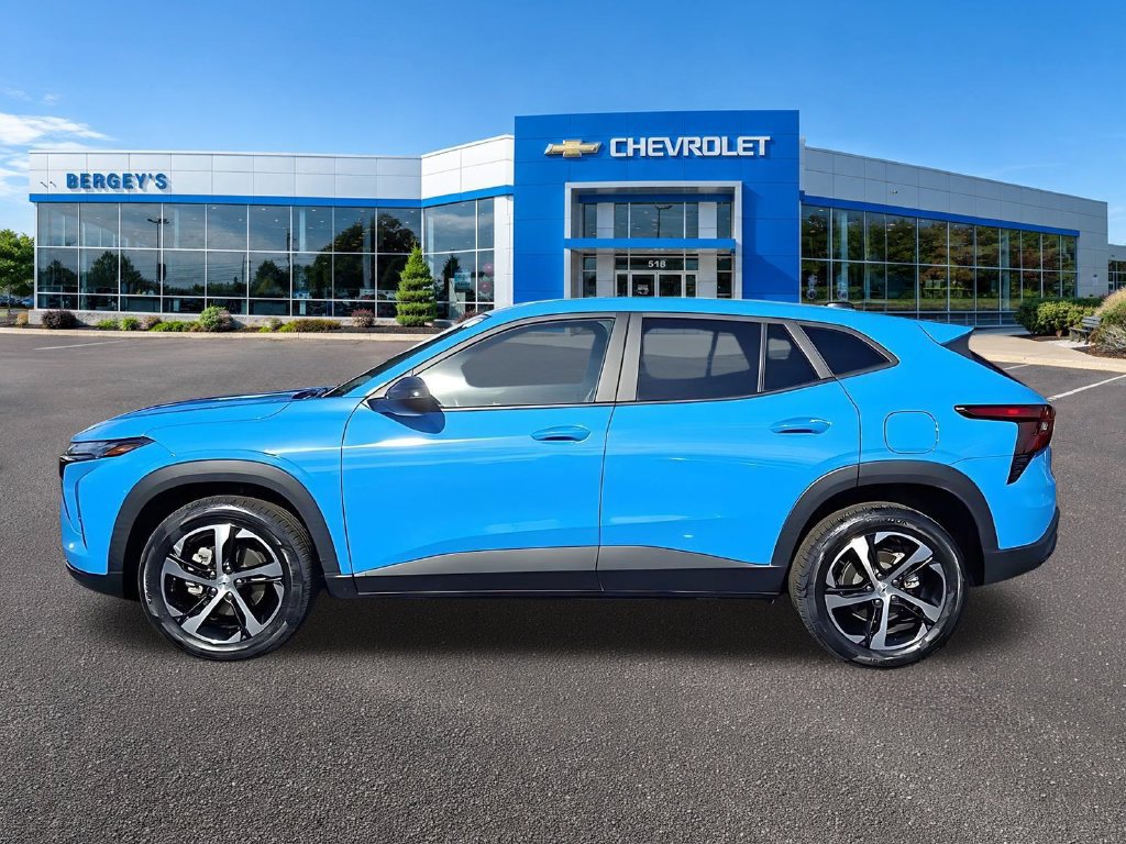 Certified 2024 Chevrolet Trax RS w/ Sunroof Package FWD image 9