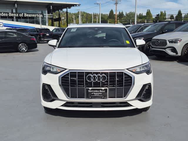 Used 2022 Audi Q3 2.0T Premium AWD/4WD image 3